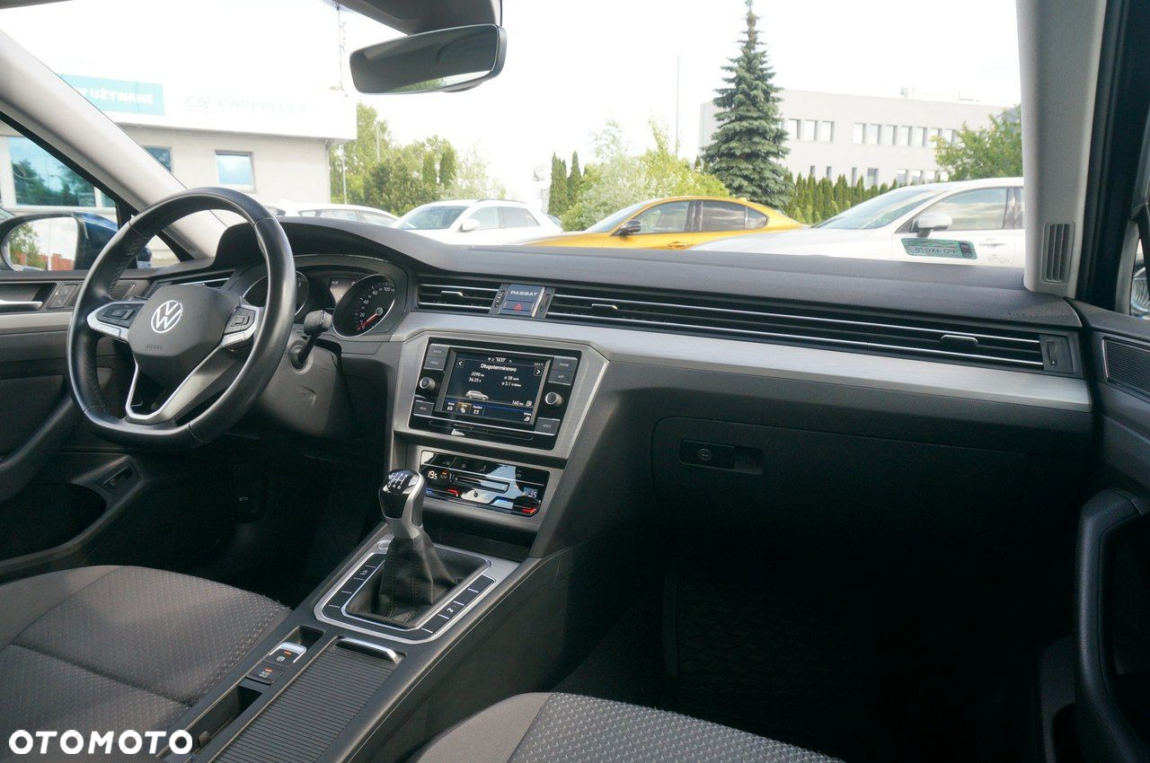 Volkswagen Passat 2.0 TDI EVO Essence - 18