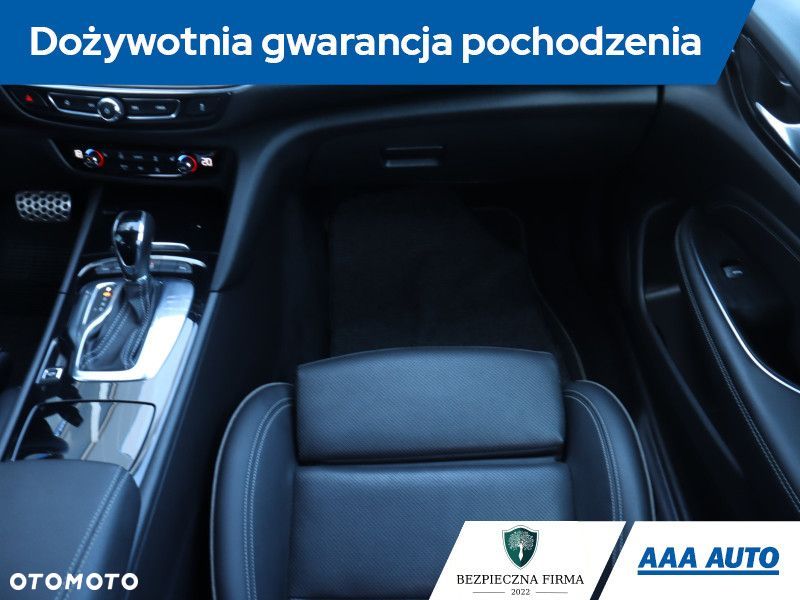 Opel Insignia - 10