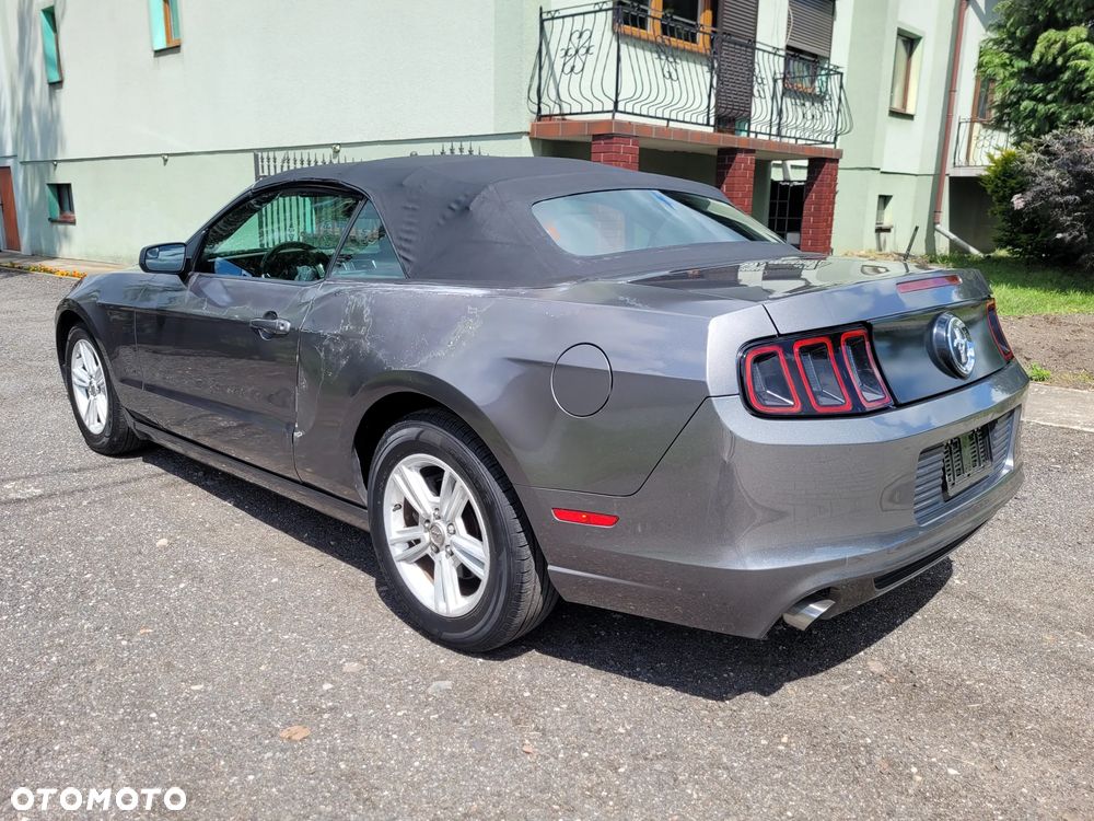 Ford Mustang 3.7 V6 - 24