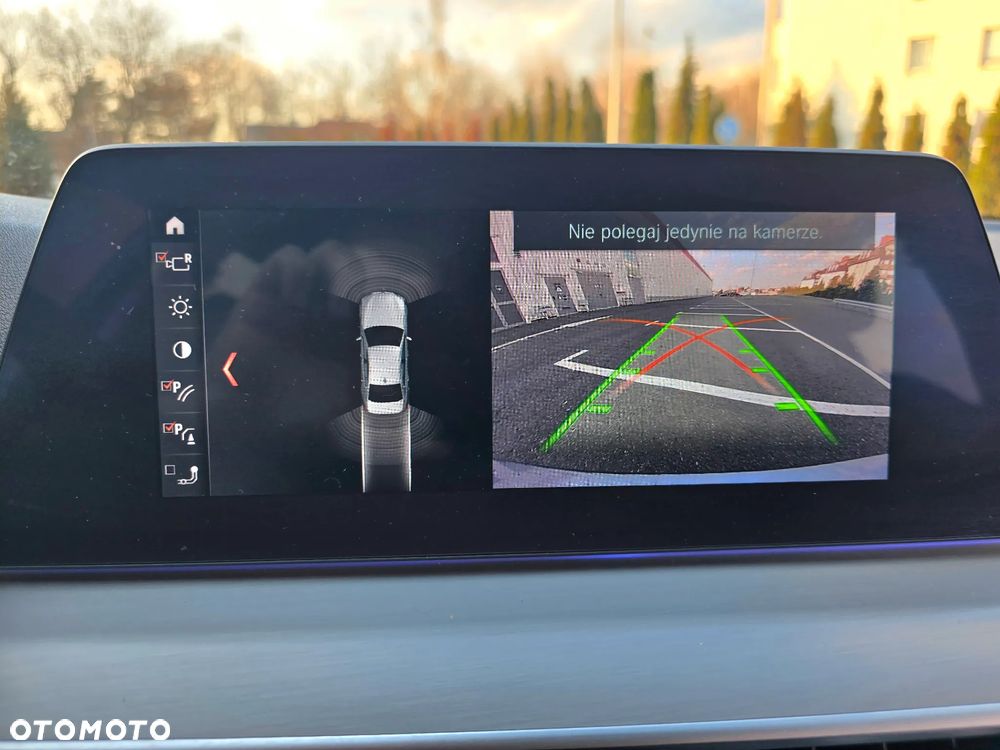 BMW Seria 5 530i xDrive Luxury Line sport - 27