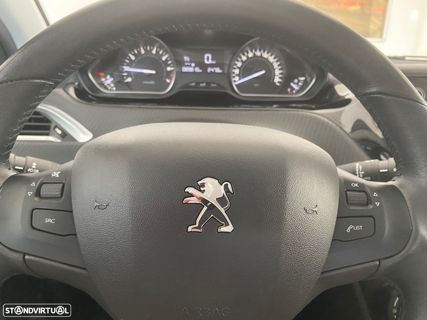 Peugeot 208 1.2 PureTech Signature - 21