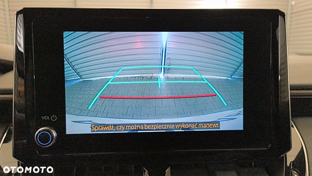 Toyota Corolla 2.0 Hybrid Trek - 32