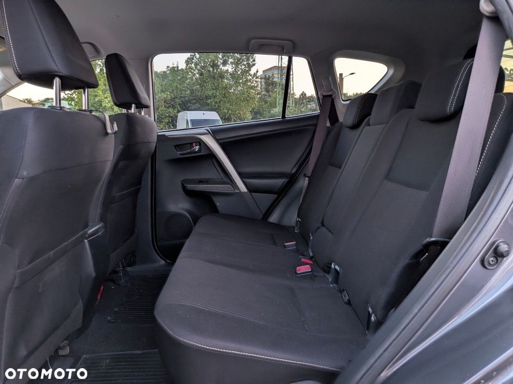 Toyota RAV4 2.0 D-4D Premium 4x2 - 6