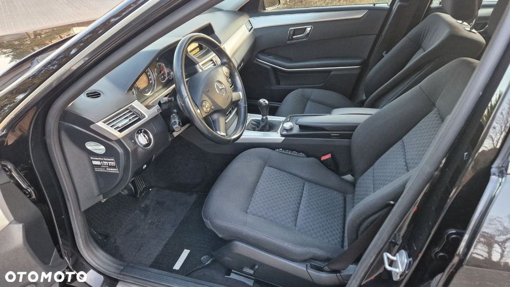 Mercedes-Benz Klasa E 200 CDI BlueEff - 5