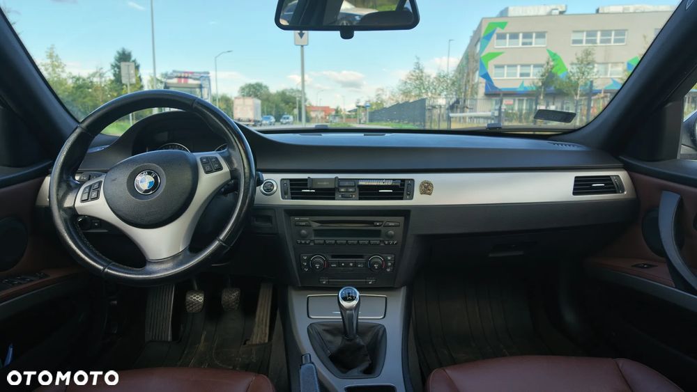 BMW Seria 3 320d - 14