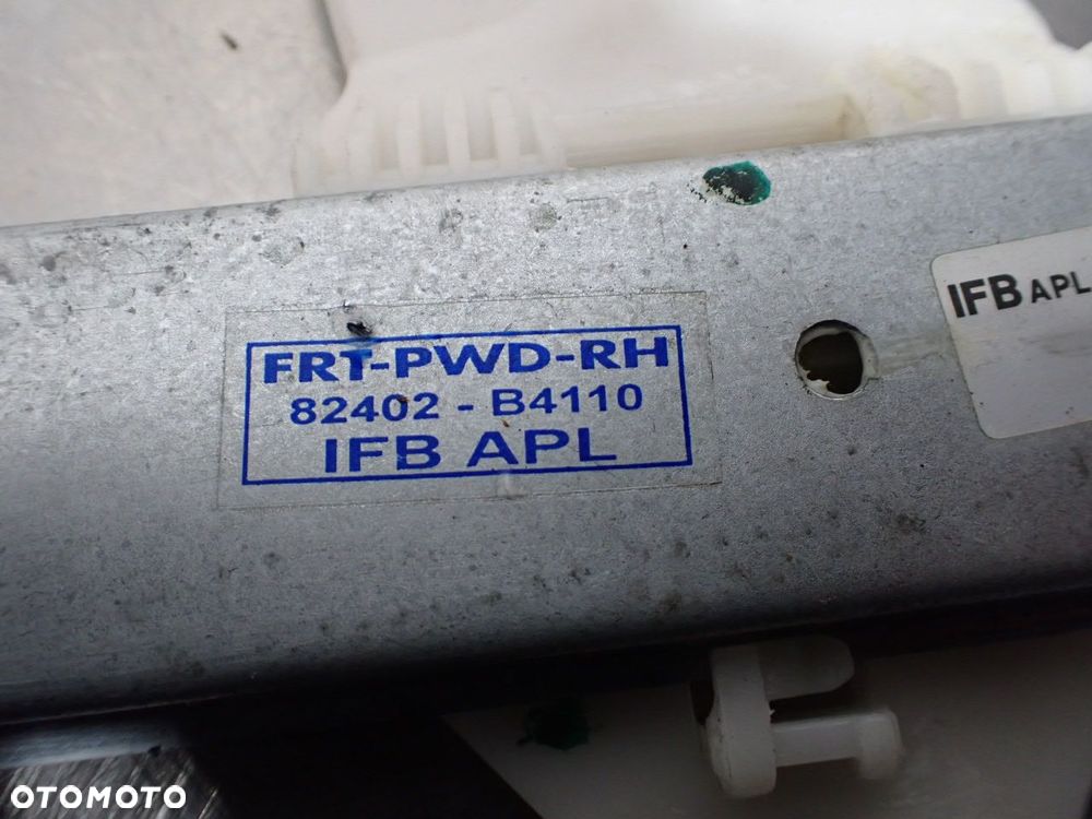 PODNOŚNIK SZYB PRAWY PRZÓD HYUNDAI I10 II   82402-B4110 - 2
