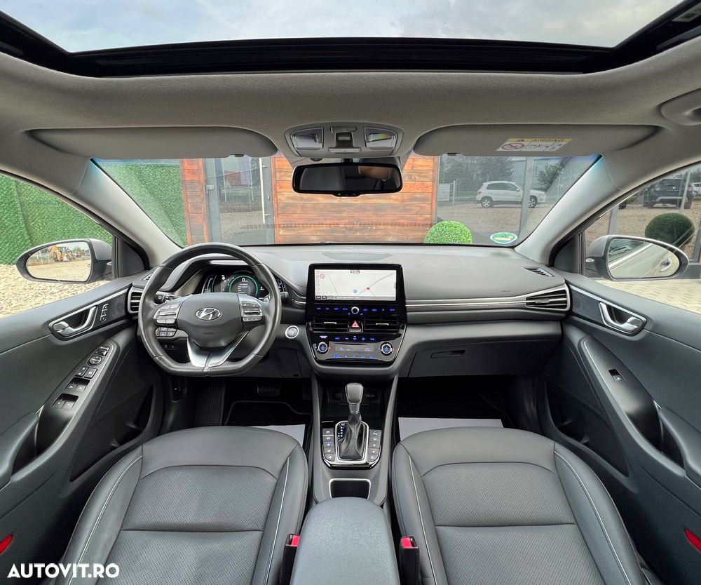 Hyundai IONIQ 1.6 GDI Premium - 3