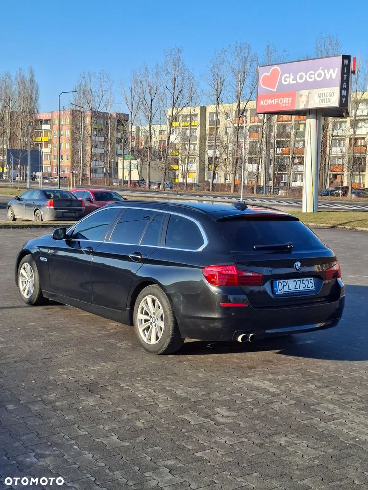 BMW Seria 5 525d - 8