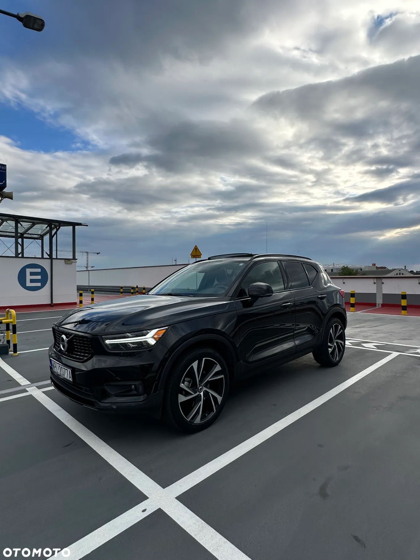 Volvo XC 40 T5 AWD R-Design - 3