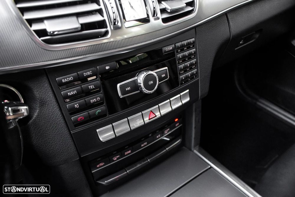 Mercedes-Benz E 300 Bluetec Hybrid Avantgarde - 20
