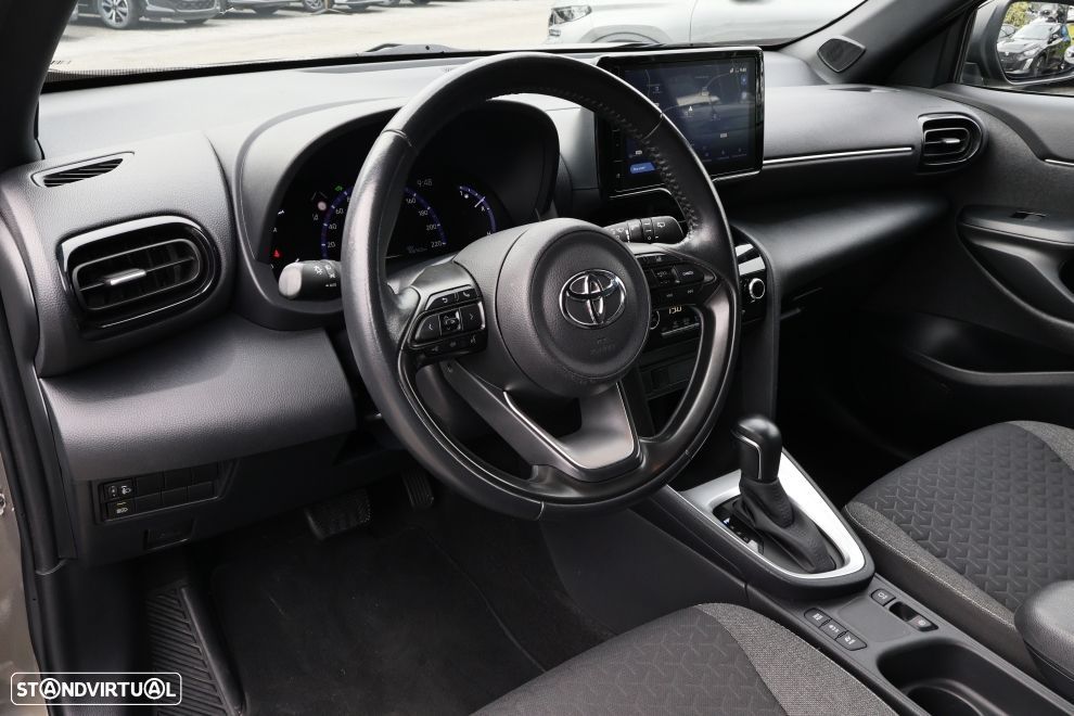 Toyota Yaris Cross 1.5 HDF Luxury - 15