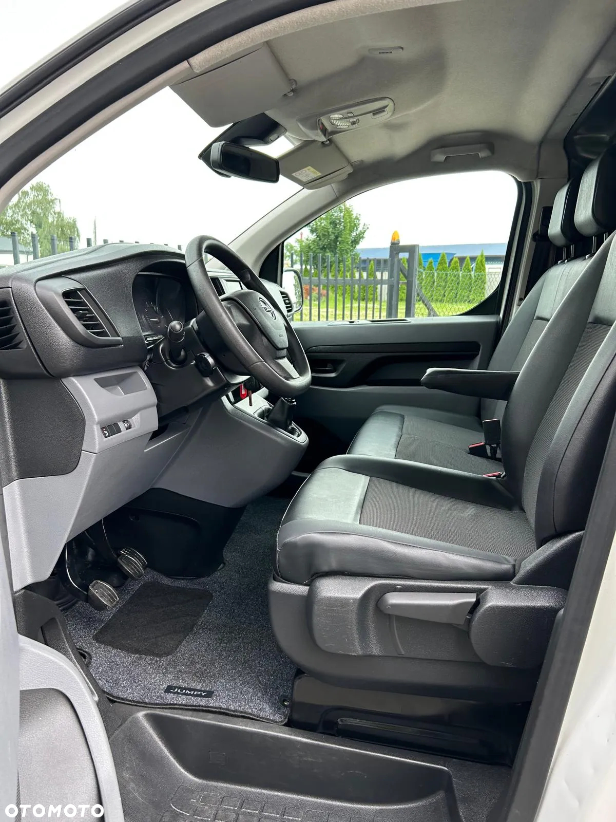Opel Vivaro - 19