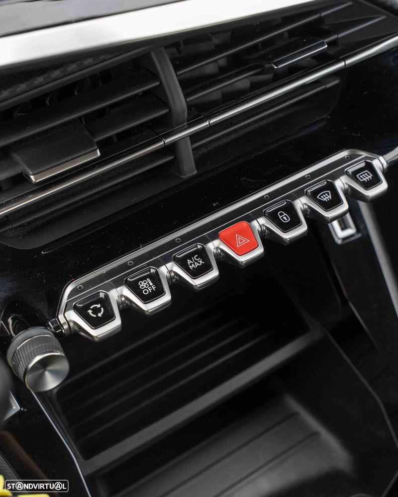 Peugeot 208 1.2 PureTech Allure Pack EAT8 - 24