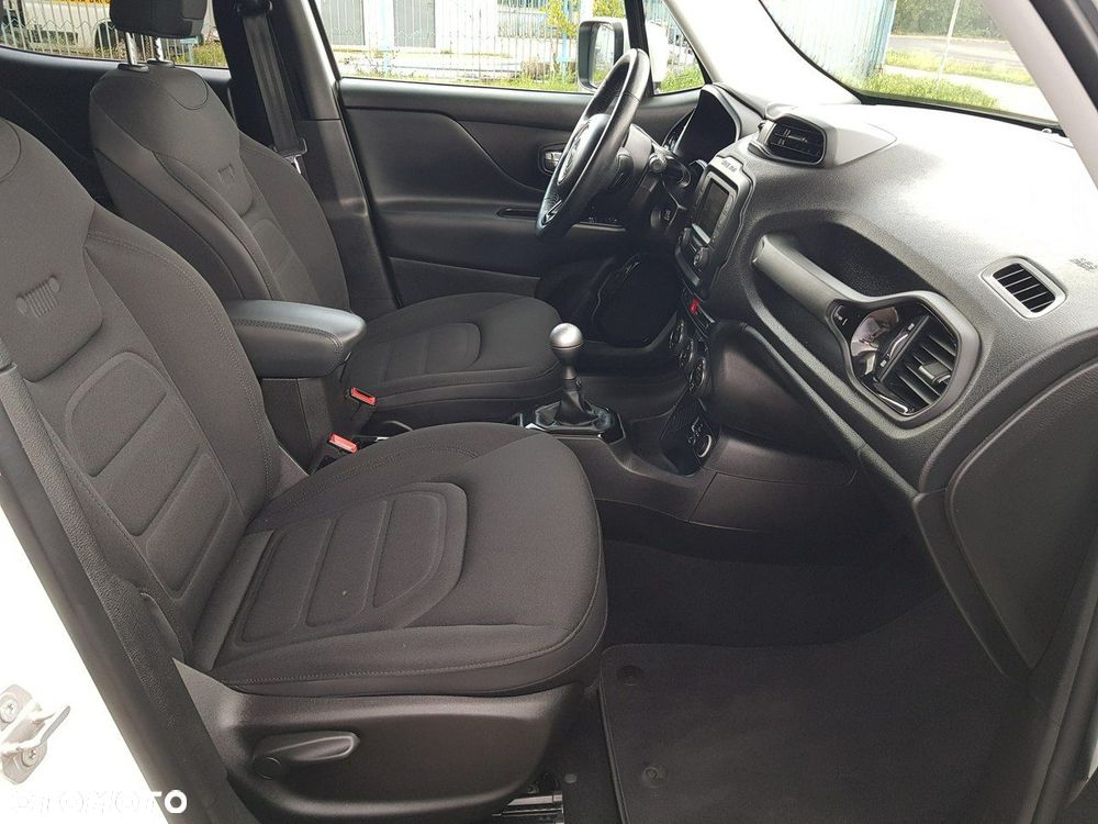 Jeep Renegade 1.6 E-torQ Longitude Adventure Edition - 17