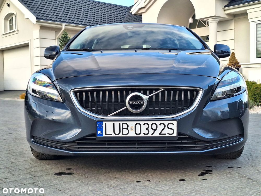 Volvo V40 D2 Momentum - 16