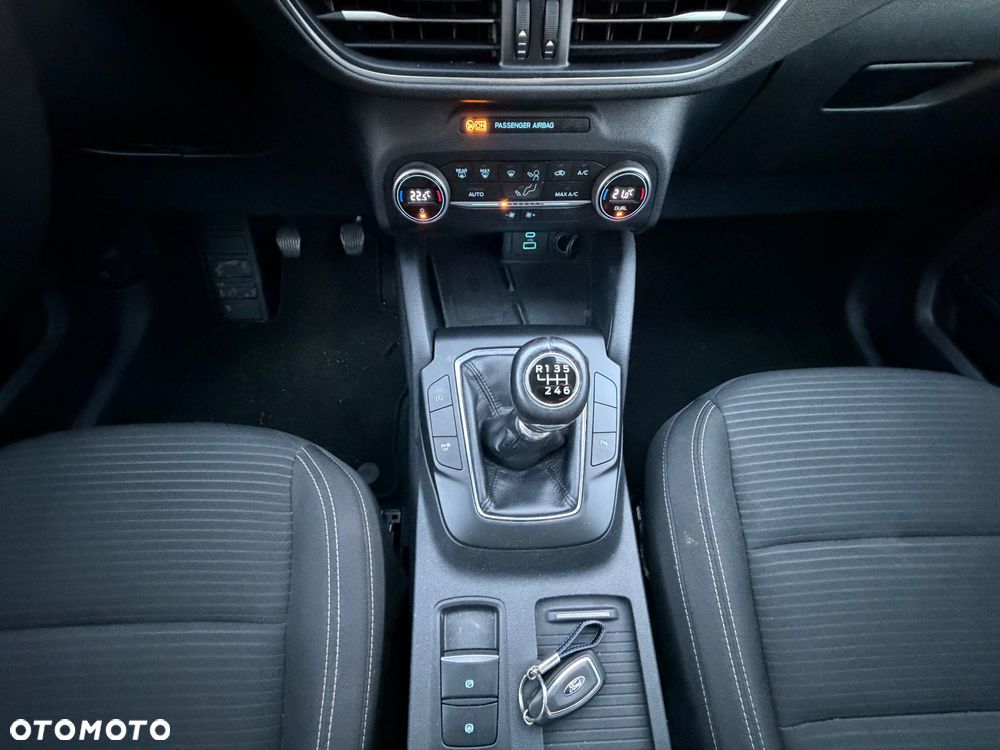 Ford Kuga 2.0 TDCi FWD Titanium - 15