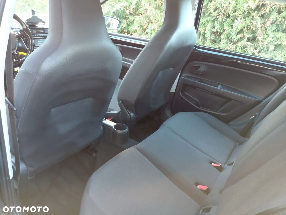 Volkswagen up! - 16