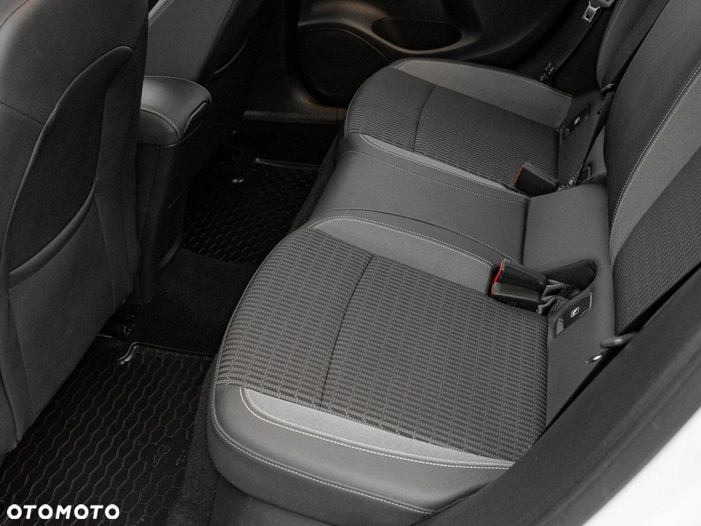 Opel Astra 1.2 T Elegance S&S - 26