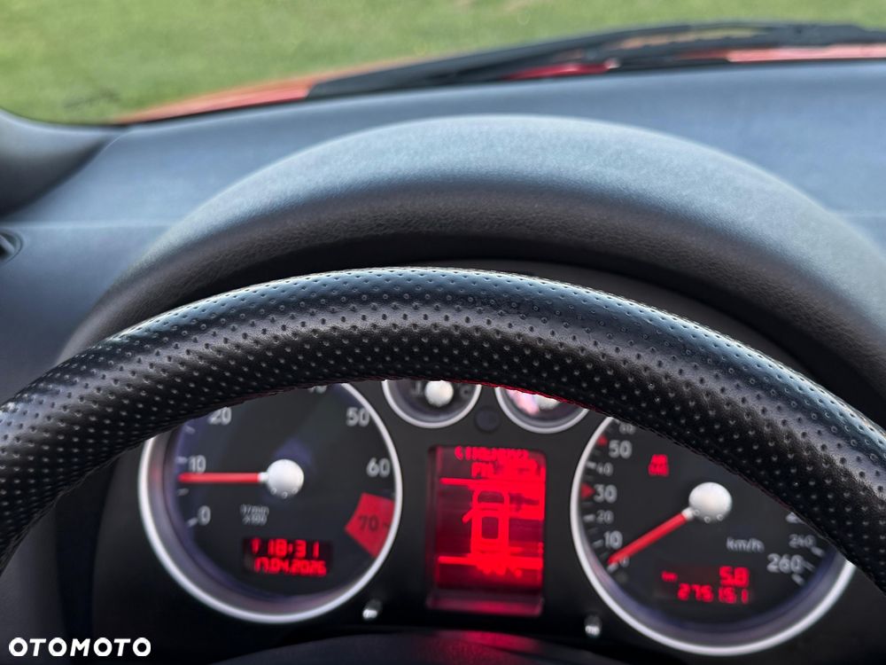Audi TT Roadster 1.8 T - 24