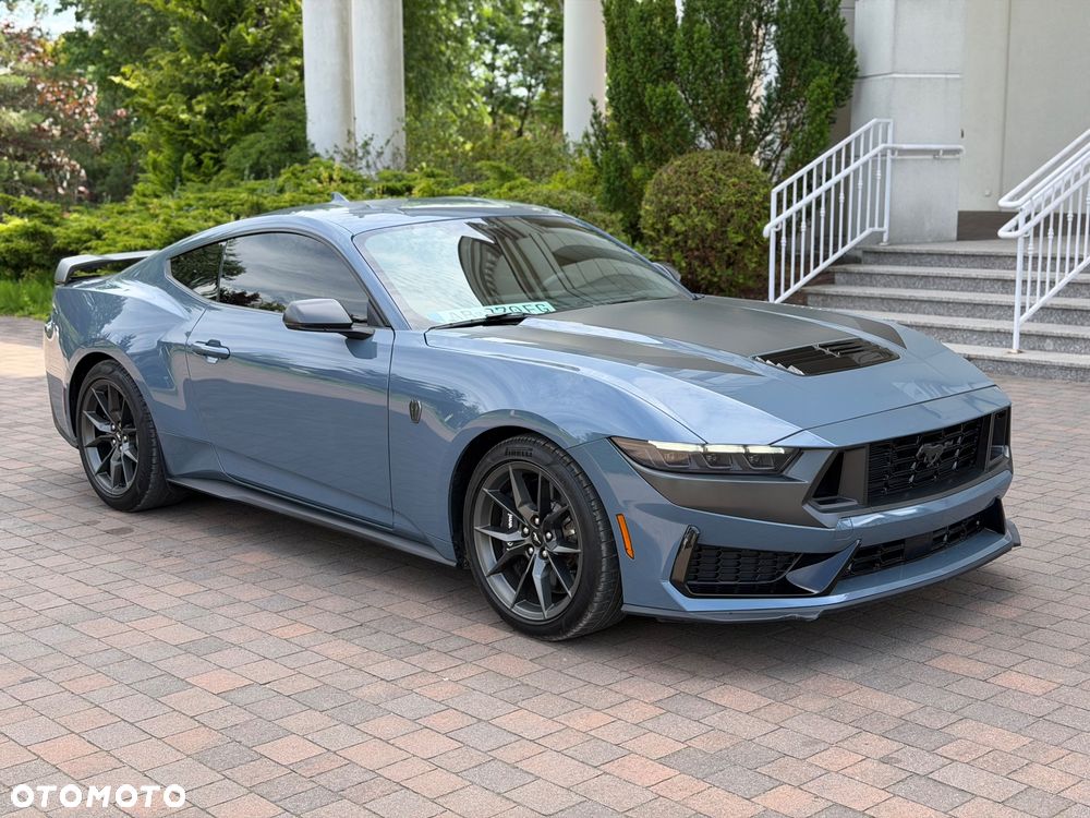 Ford Mustang - 4