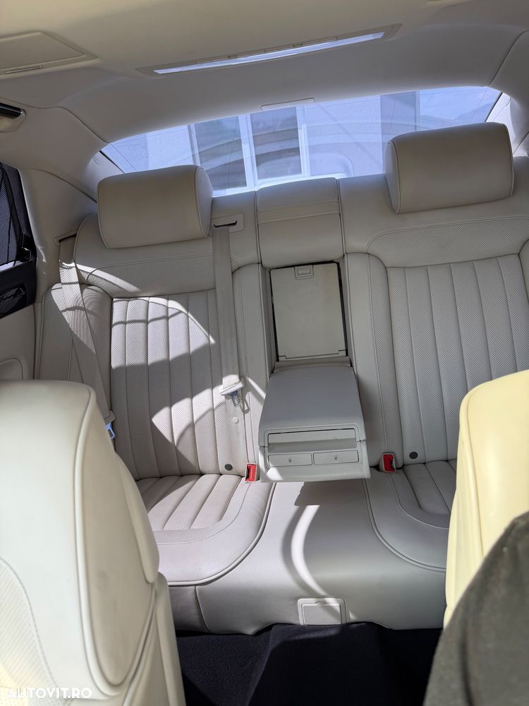 Volkswagen Phaeton 4.2 4Motion V8 Aut Lang - 29