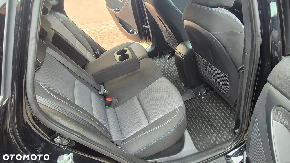 Hyundai i30 1.4 Passion Plus - 29