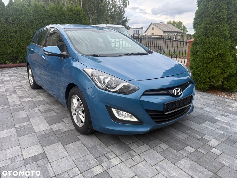 Hyundai i30 blue Kombi 1.6 CRDi YES Gold - 5