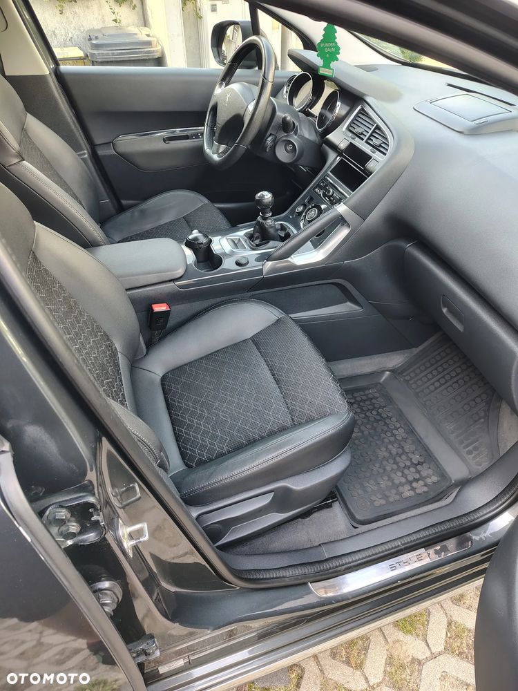 Peugeot 3008 1.6 BlueHDi Style S&S - 15