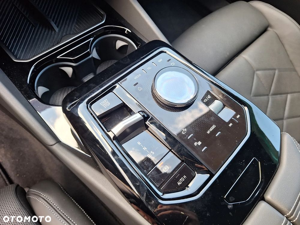 BMW Seria 5 520d xDrive - 17