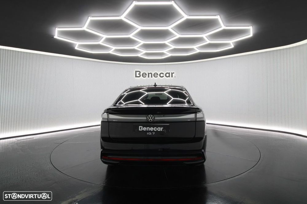 VW ID.7 77 kWh Pro Urban - 7