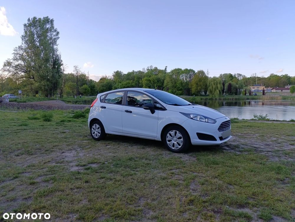 Ford Fiesta 1.5 TDCi Ambiente - 2