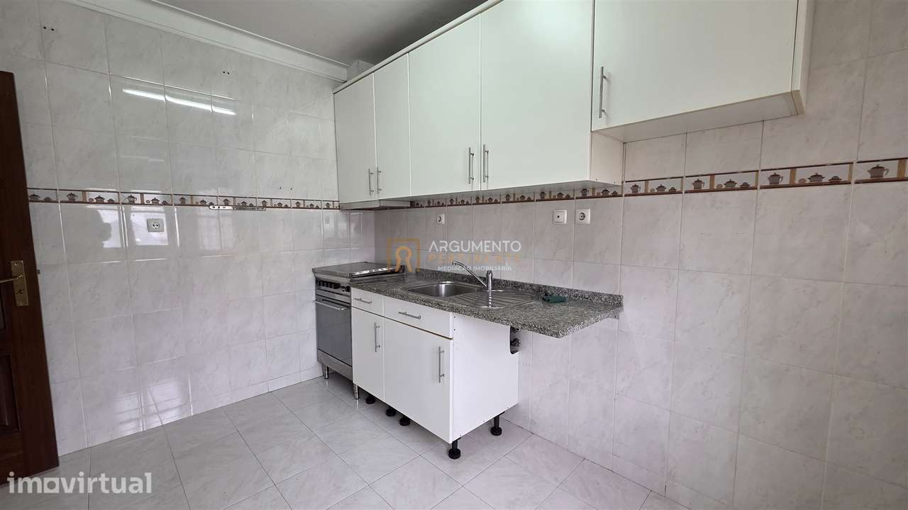 Andar Moradia T2 Venda em Rio Tinto,Gondomar - Grande imagem: 4/24