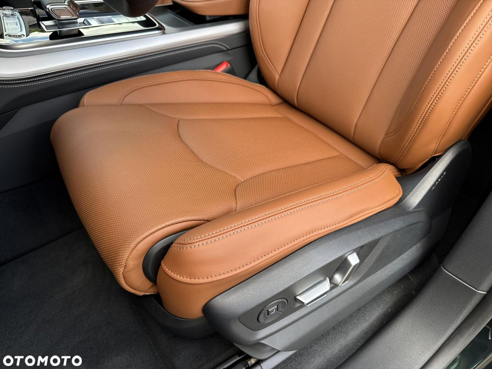 Audi Q8 - 12
