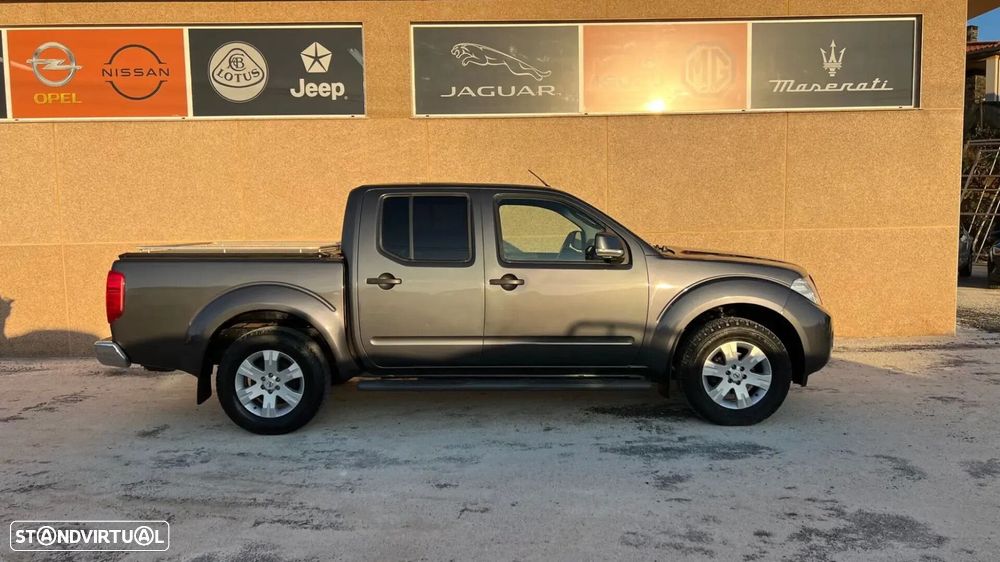Nissan Navara 2.5 dCi CD Pilot Hi-Tech - 16