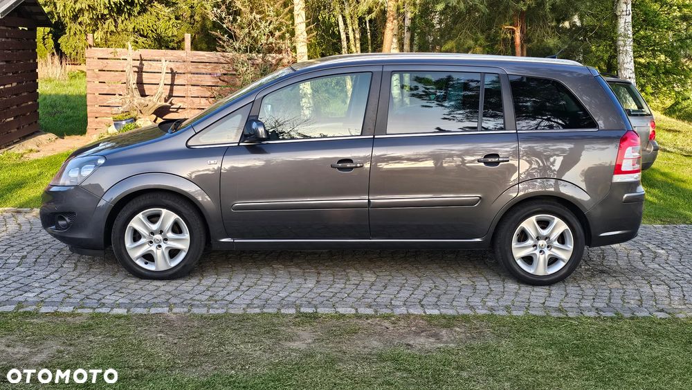 Opel Zafira 1.8 Family Plus - 22