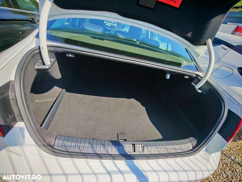 Volkswagen Passat 2.0 TDI DSG Highline - 19
