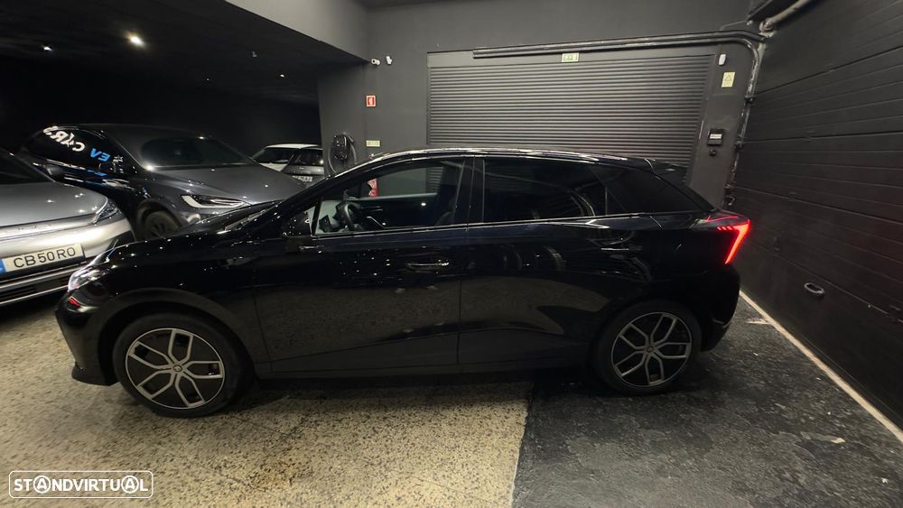 MG MG4 64 kWh Luxury - 9