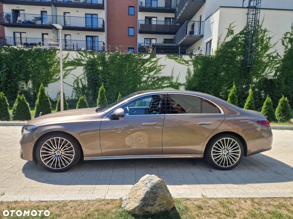 Mercedes-Benz Klasa E 220 d mHEV Exclusive 9G-Tronic - 4