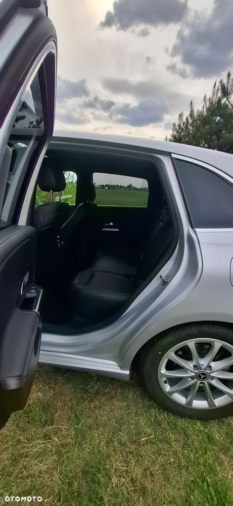 Mercedes-Benz Klasa B 180 7G-DCT Edition 19 - 14