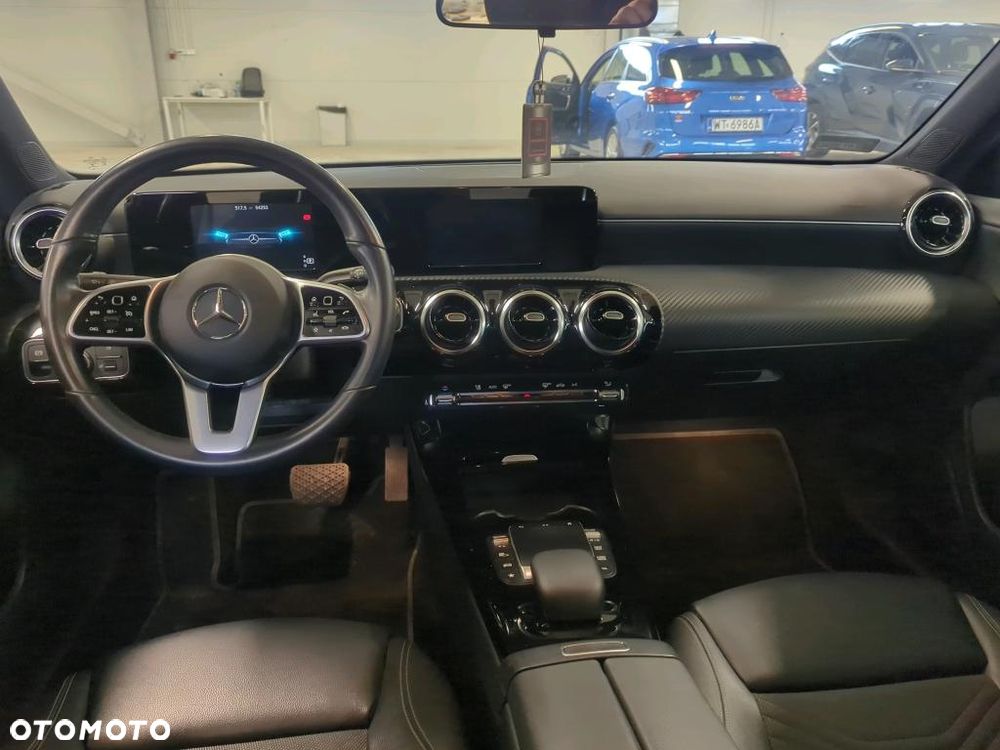 Mercedes-Benz Klasa A 180 7G-DCT - 7