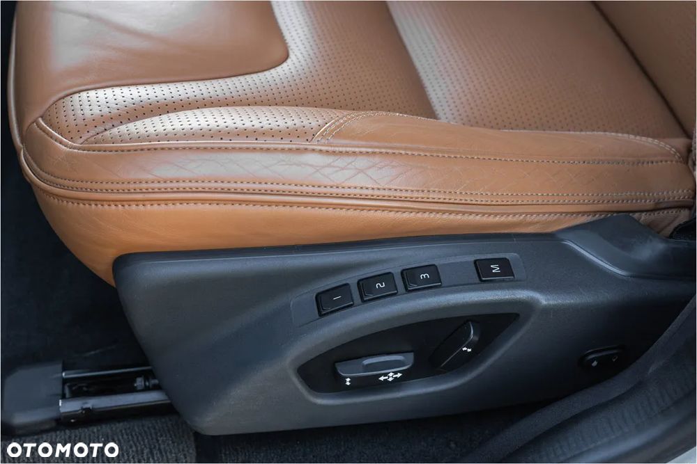 Volvo XC 60 D4 Geartronic Inscription - 25