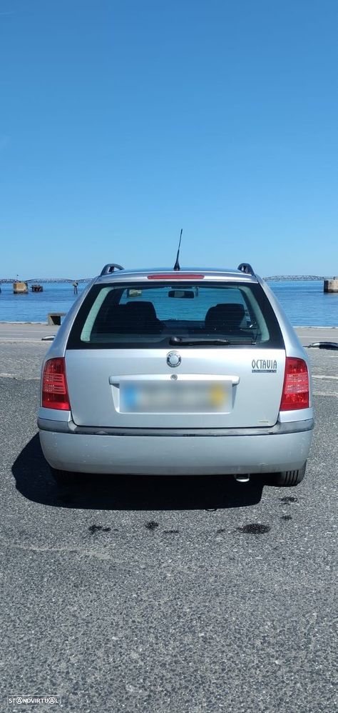Skoda Octavia Break 1.4 Ambiente - 3