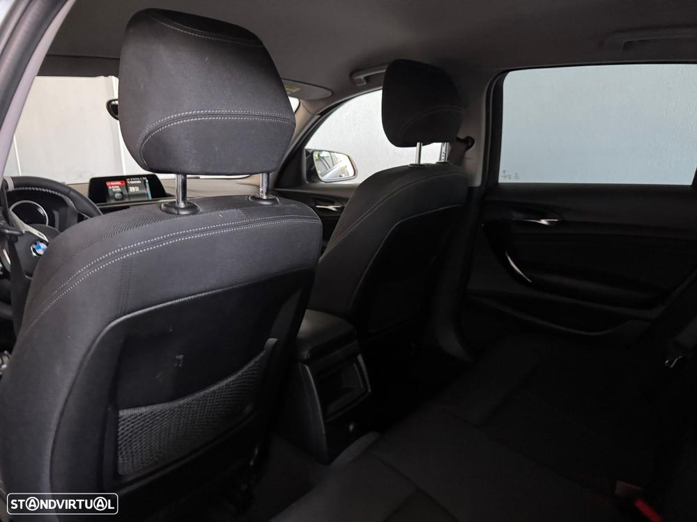 BMW 116 d Pack M - 13