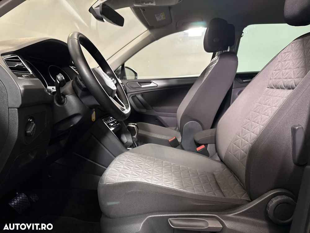 Volkswagen Tiguan - 22