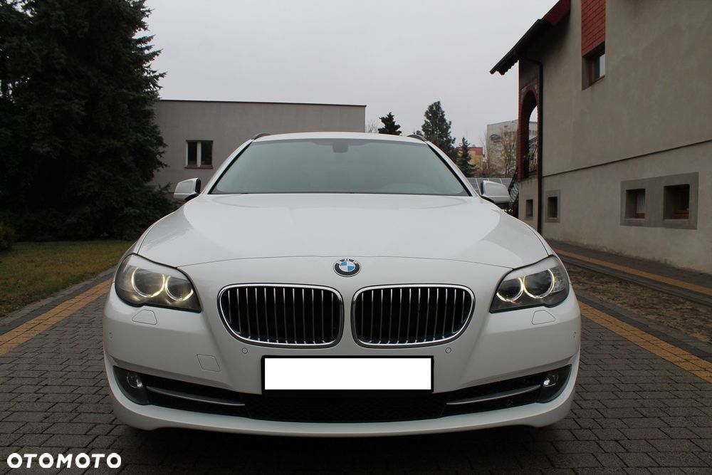 BMW Seria 5 520d - 11