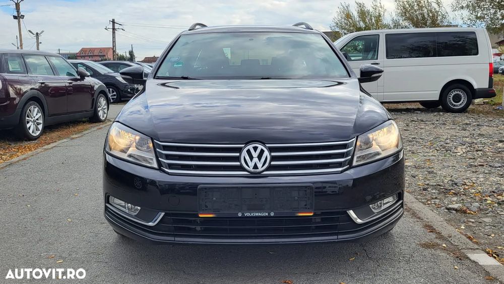 Volkswagen Passat - 11
