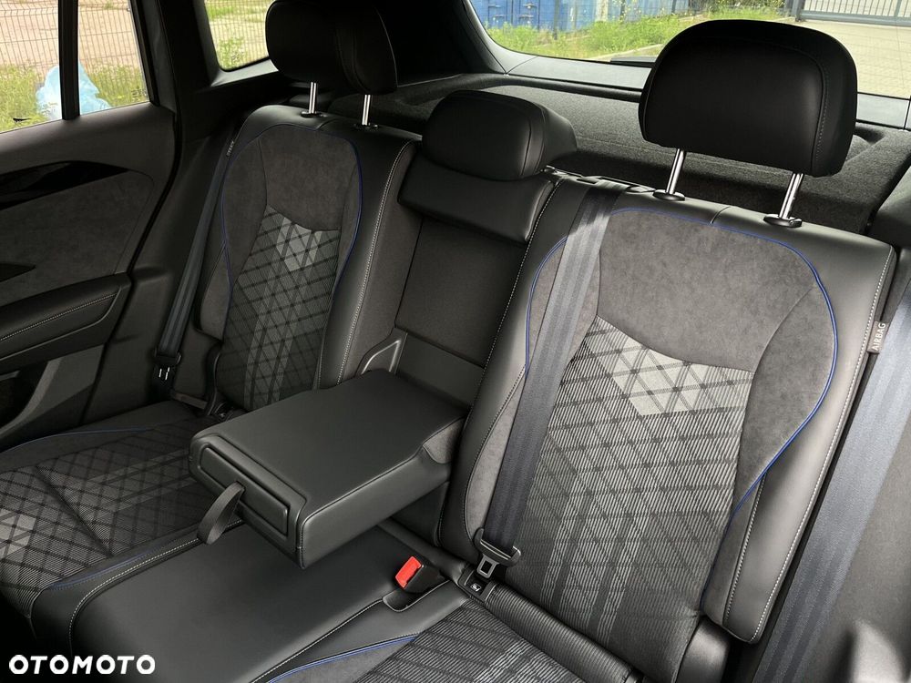 Volkswagen Tiguan - 24