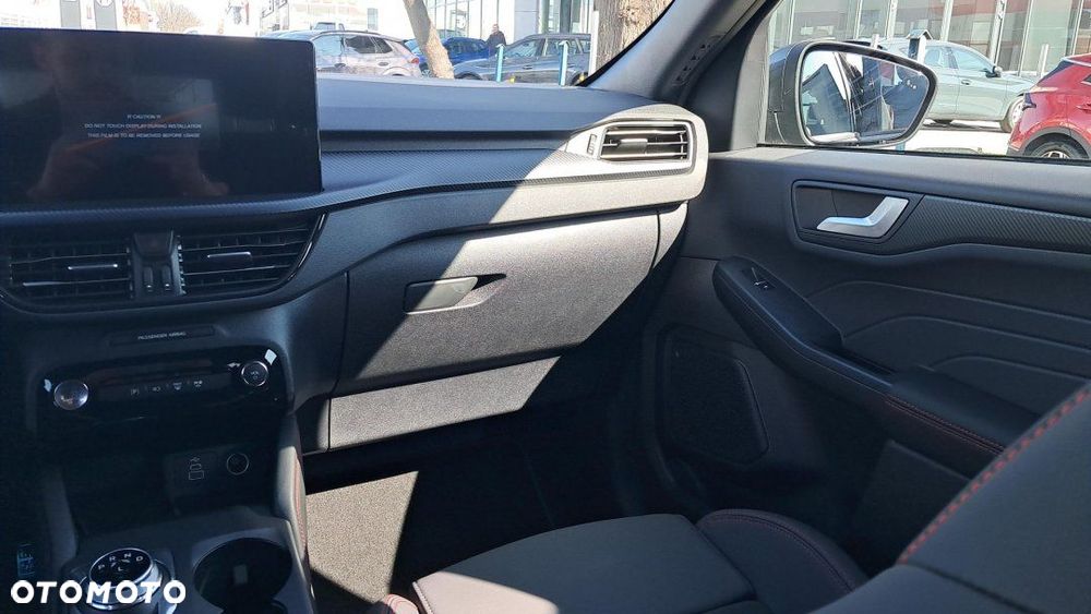 Ford Kuga - 12