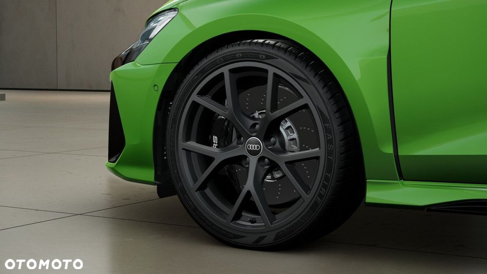 Audi RS3 Limousine - 5