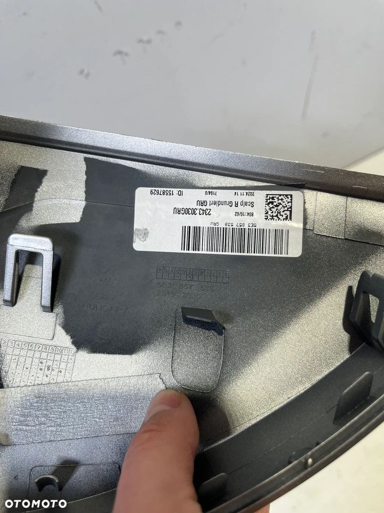 SKODA OCTAVIA IV 4 19-24R OBUDOWA LUSTERKA PRAWA 5E3857538 - 3